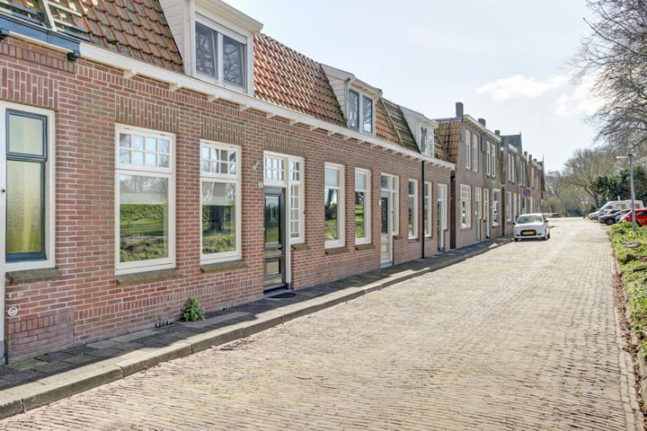 Nassaustraat 11 in Enkhuizen foto
