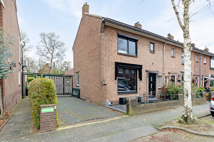 Foto van woning Nassaustraat 154, Ridderkerk
