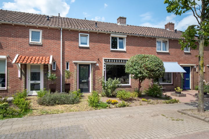 Nassaustraat 42 in Rijssen foto