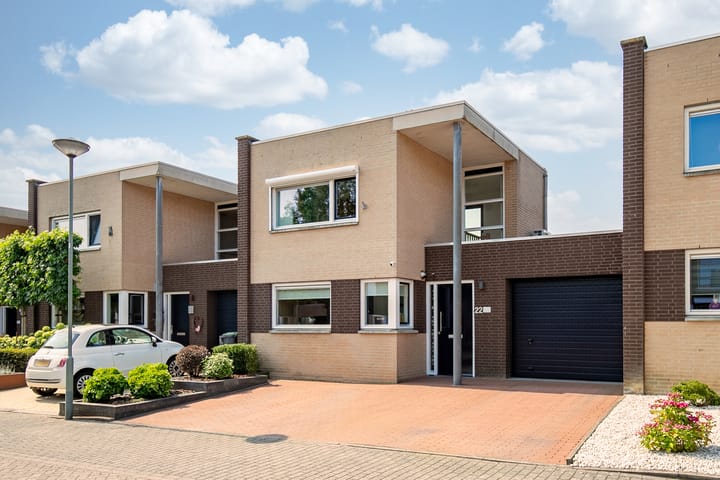 Neerbeekerhof 22 in Beek