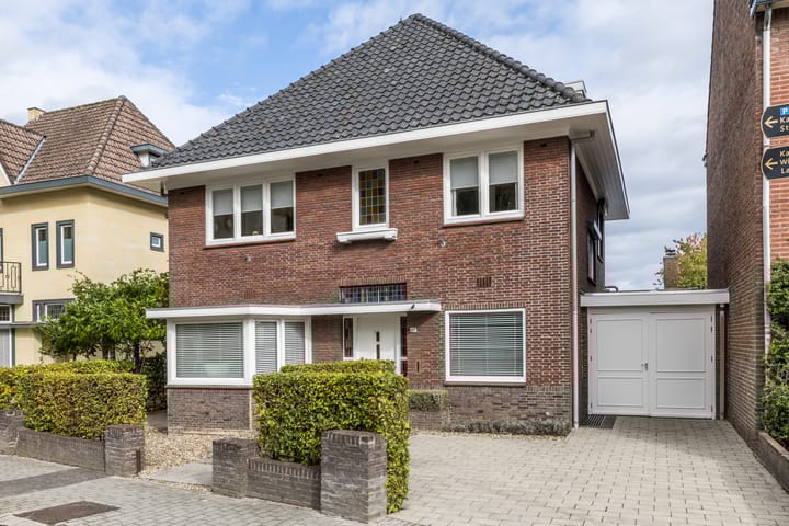 Neerhem 117 in Valkenburg foto