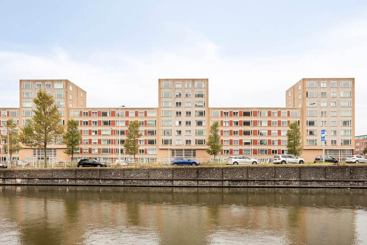 Neherkade 1694 in 's-Gravenhage