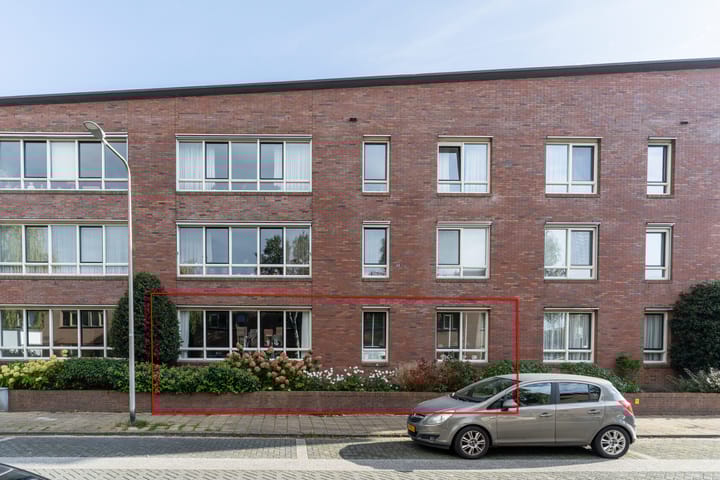 Nelson Mandelalaan 24 in Zeist foto