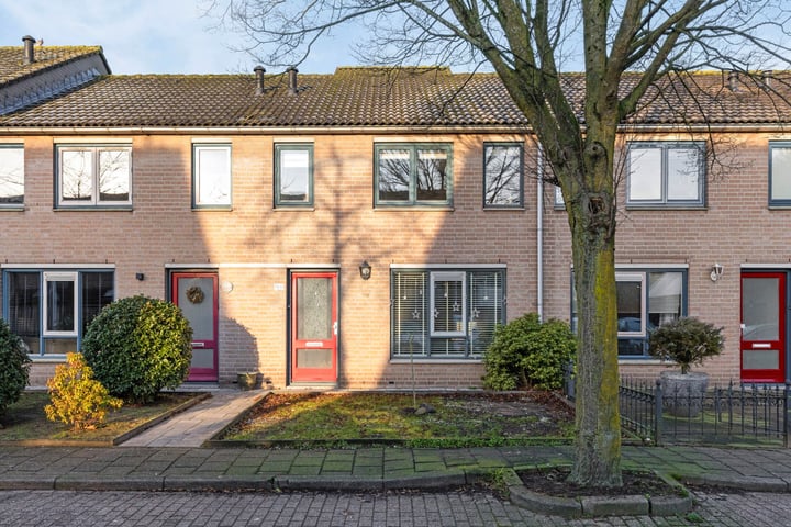 Nemerlaerhof 166 in Helmond foto