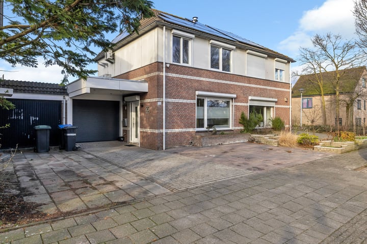 Nemerlaerhof 196 in Helmond foto