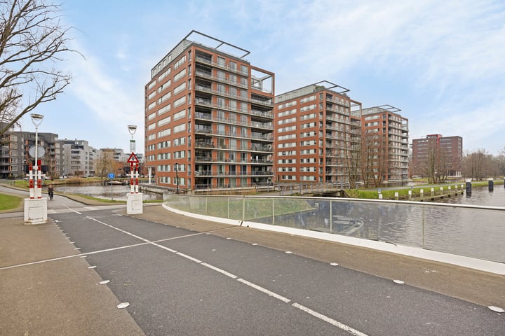 Neptunuskade 47 in Leiden foto