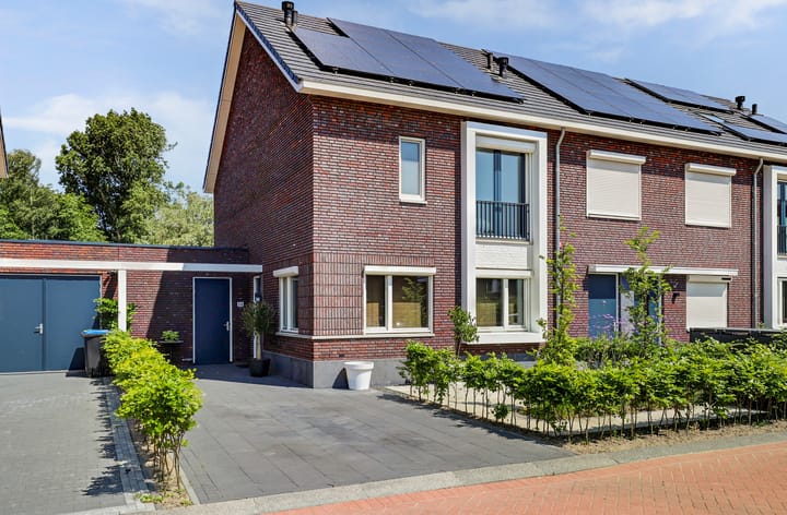 Neptunusstraat 38 in Spijkenisse foto