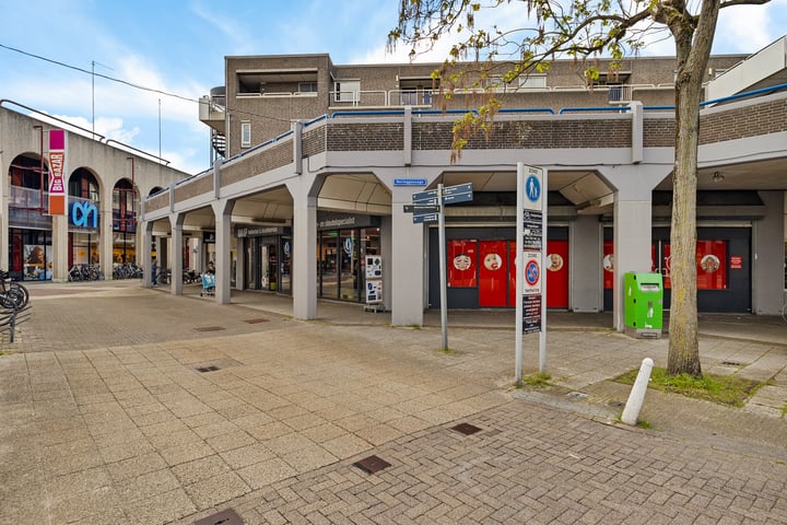 Neringpassage 328 in Lelystad foto