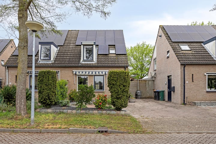 Nervalaan 97 in Beuningen Gld