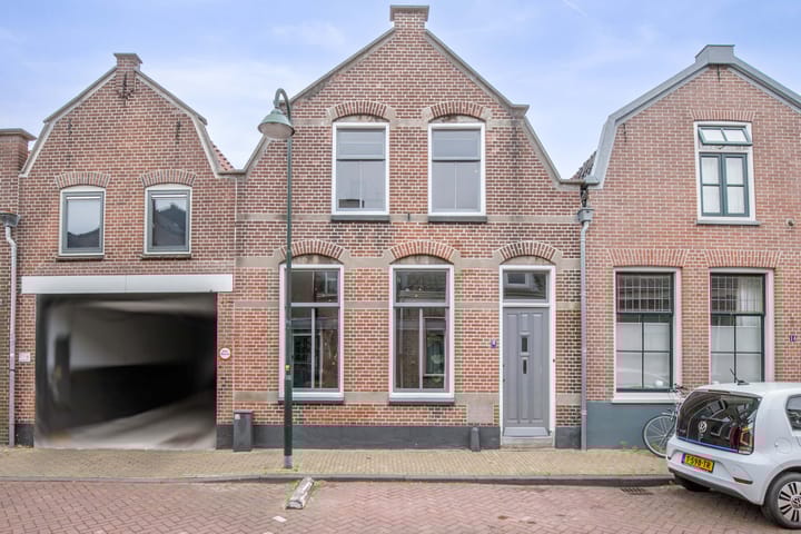 Nes 12 in Schoonhoven foto