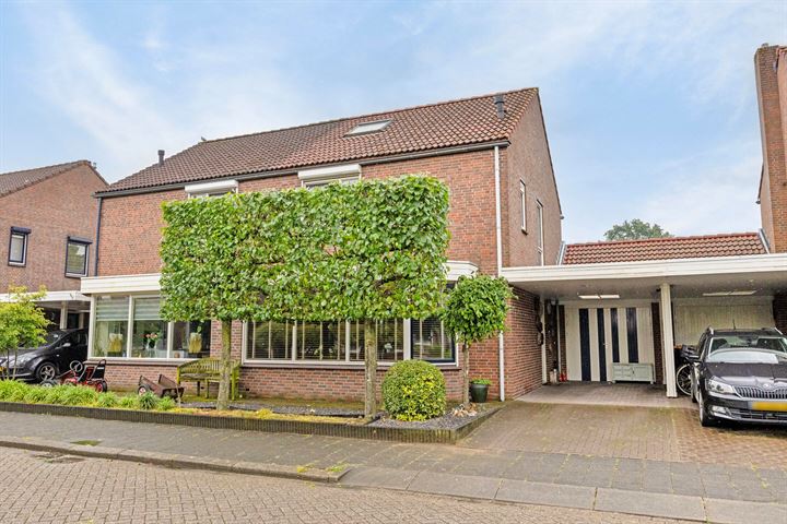 Nic Beetsstraat 35 in Lichtenvoorde foto
