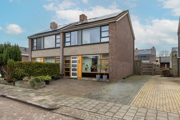 Nico Bulderstraat 27 in Groningen foto