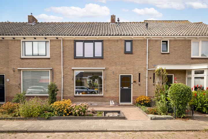 Nico Kolenbergstraat 62 in Lutjebroek foto