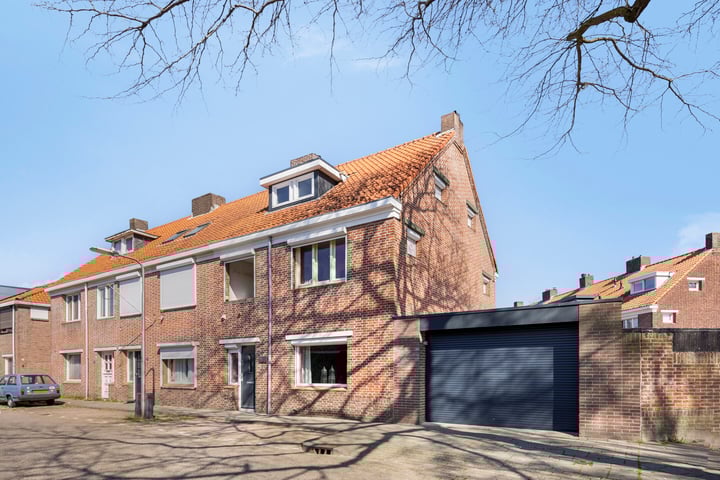 Nicolaas Beetsstraat 5 in Tilburg foto