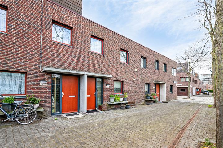 Niek Engelschmanpark 4 in 's-Gravenhage foto