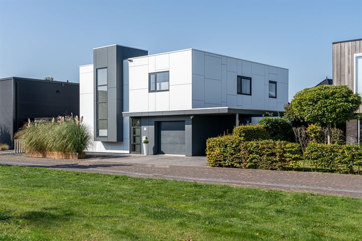 Nienke van Hichtumweg 69 in Heerenveen foto