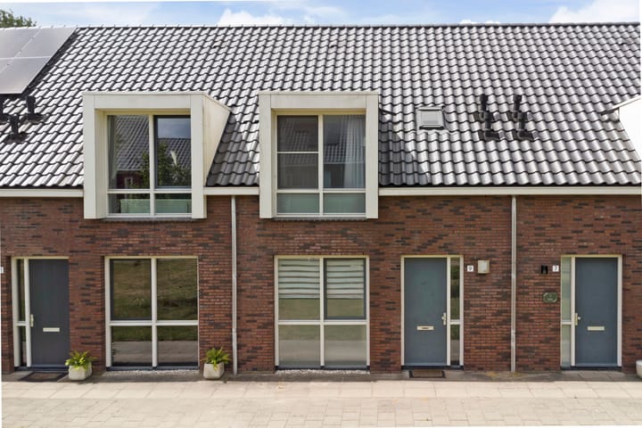 Nieuw Engelandpad 9 in Hoogvliet Rotterdam foto