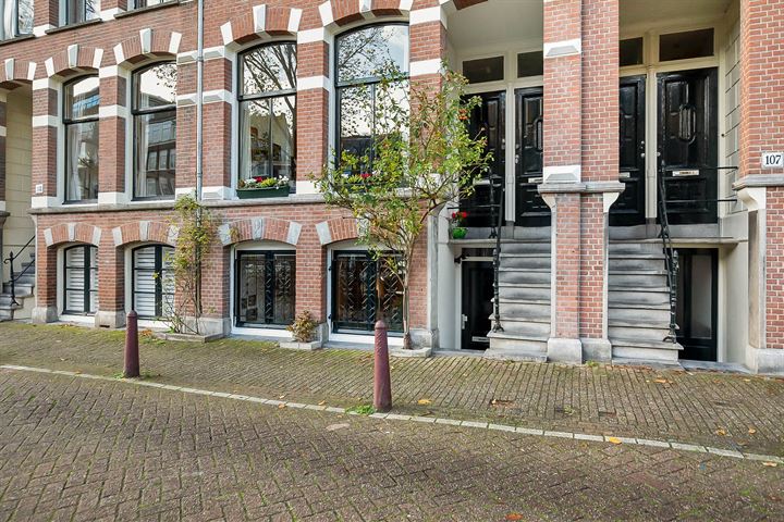 Nieuwe Achtergracht 105-H in Amsterdam foto