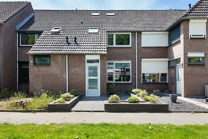 Nieuwe Dorpsweg 11 in Fijnaart foto