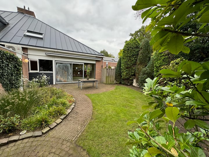 Nieuwe Es 18 in Borne