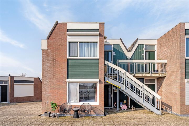 Nieuwe Gouw 124 in Landsmeer foto
