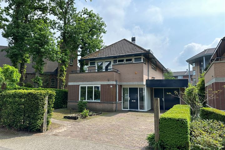 Nieuwe Hilversumseweg 20 in Bussum foto