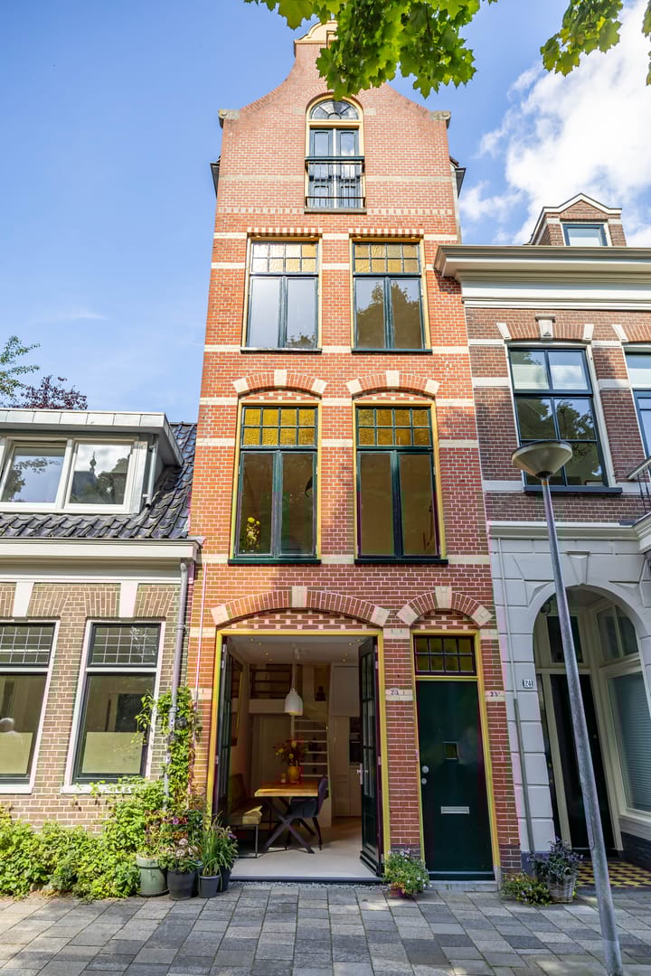 Nieuwe Kerkhof 25 in Groningen foto
