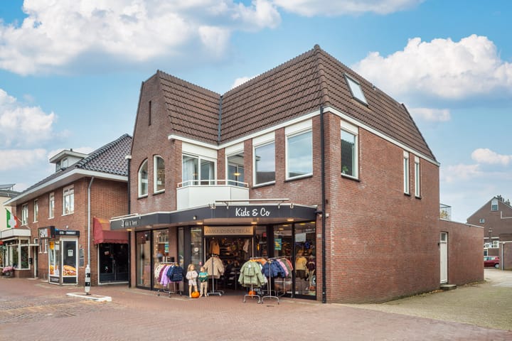 Nieuwe Kerkstraat 24 in Borne foto