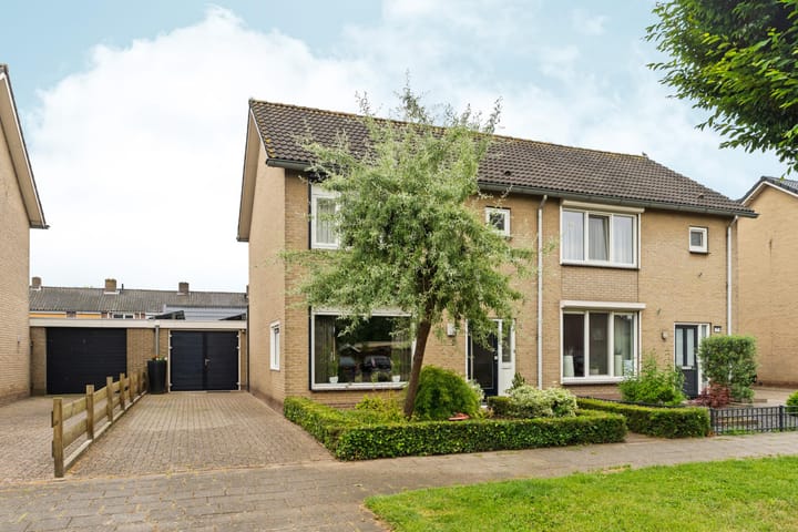 Nieuwe Komstraat 5 in Lobith foto