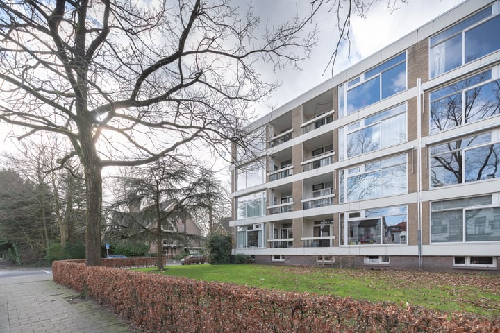 Nieuwe 's-Gravelandseweg 54C in Bussum foto