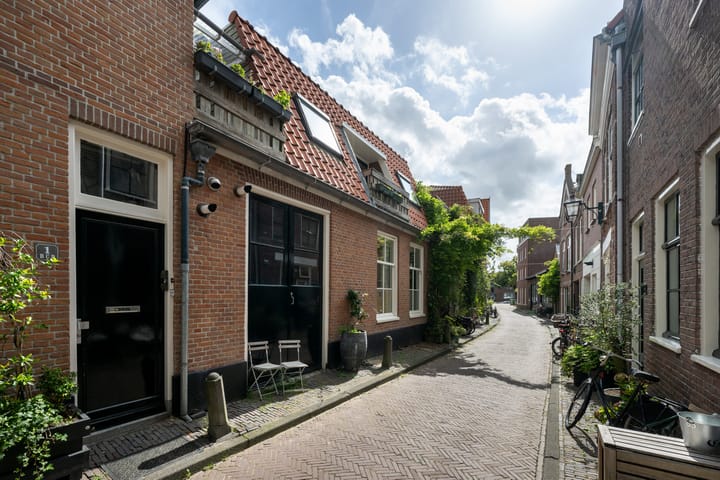 Nieuwe Spaarnwouderstraat 1B in Haarlem foto