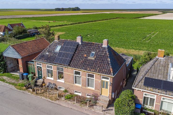 Nieuwebildtdijk 108 in Oudebildtzijl foto