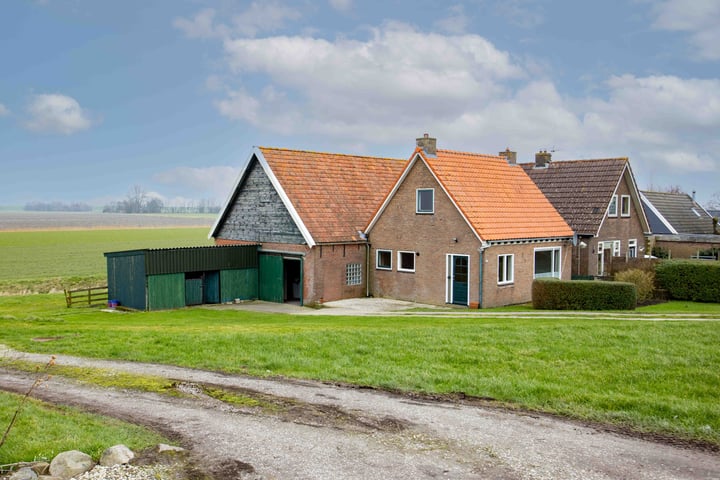 Nieuwebildtdijk 12 in Oudebildtzijl foto