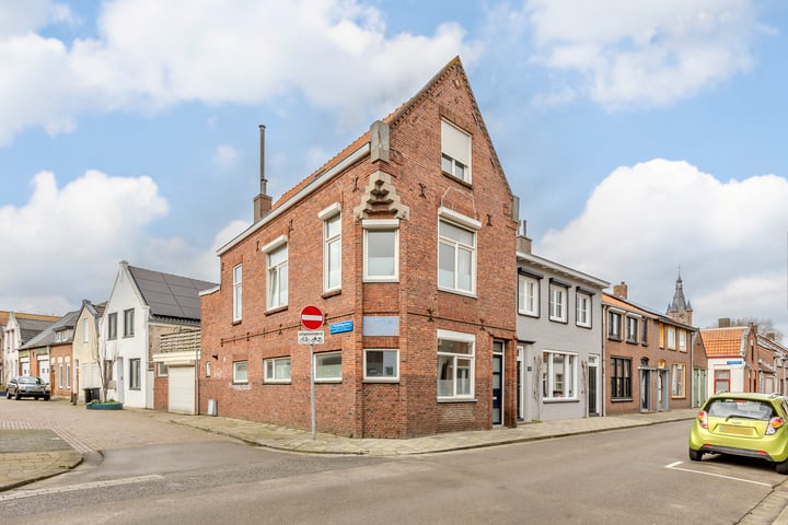 Nieuwediepstraat 40 in Terneuzen foto