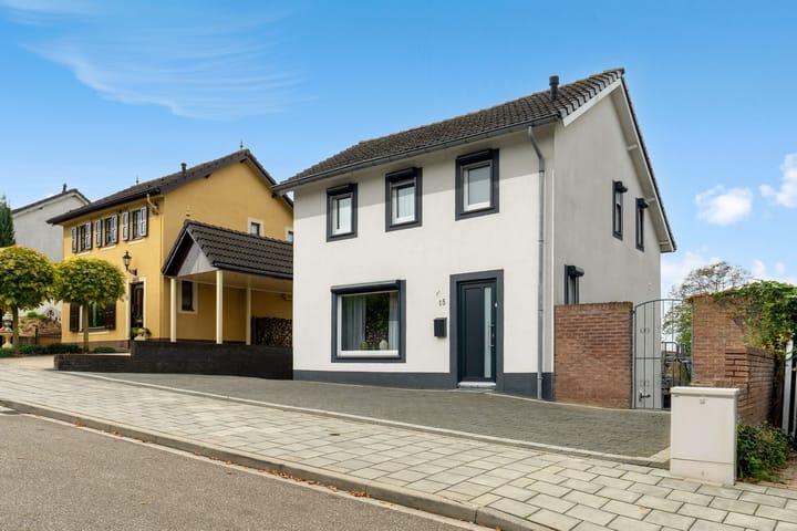 Nieuwenhofstraat 15 in Hoensbroek foto