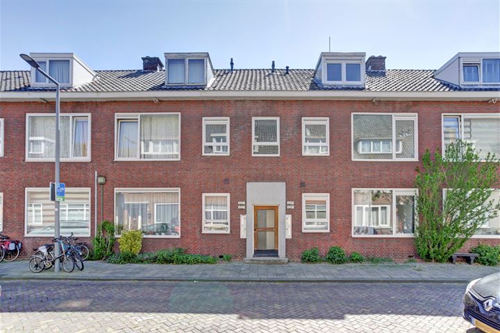 Nieuwenhoornstraat 104A in Rotterdam foto