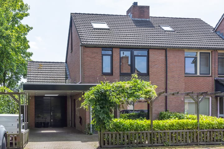 Foto van woning Nieuwenhuisstraat 1, Rijssen