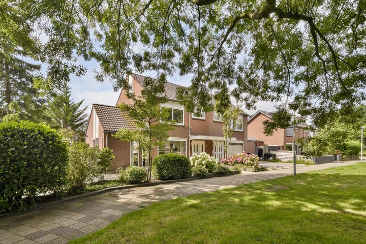 Nieuwerkerkerstraat 12 in Lijnden