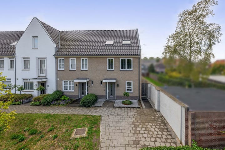 Nieuwevaert 12 in Kaatsheuvel foto
