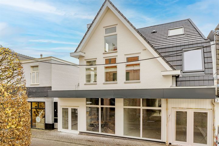Nieuweweg 13b in Laren foto