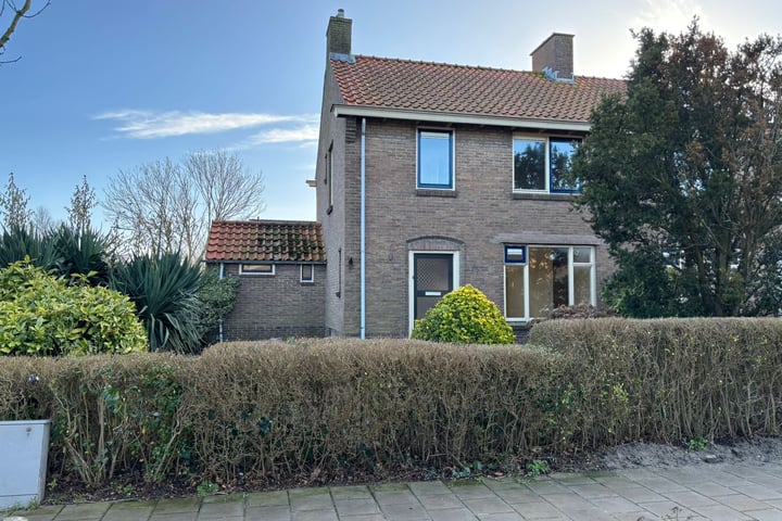 Nieuweweg 27 in Anna Paulowna foto