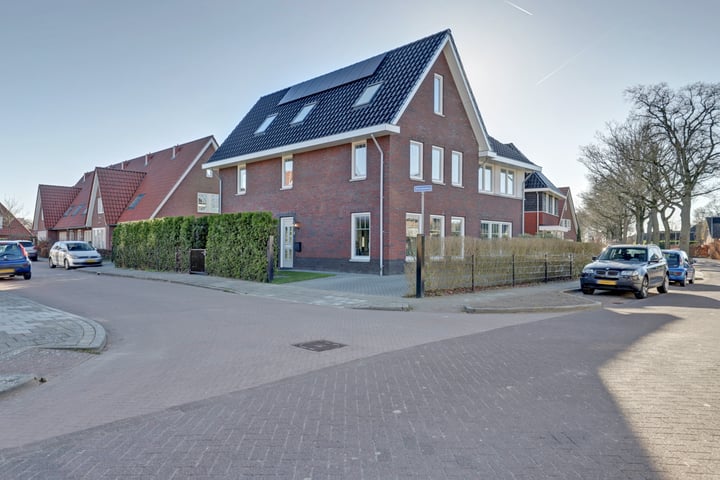 Nieuweweg 4 in Wilp foto