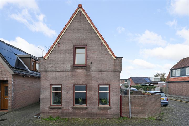 Nieuwland 27 in Uitgeest foto