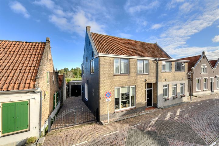 Nieuwlandsedijk 66 in Lage Zwaluwe foto