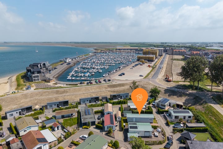 Nieuwlandseweg 26 in Sint-Annaland foto