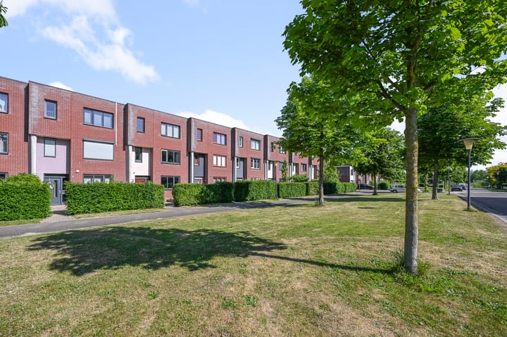 Nieuwlandstraat 11 in Zoetermeer foto
