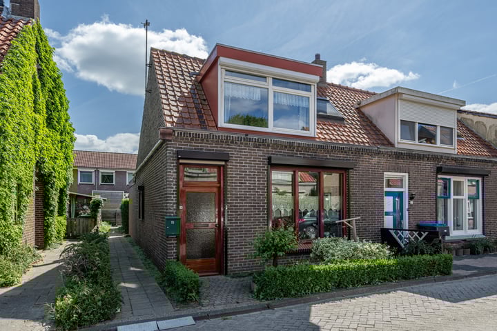 Nieuwstraat 19 in Herkingen foto