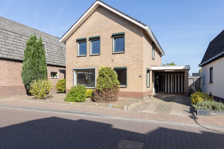 Nieuwstraat 45 in Neede