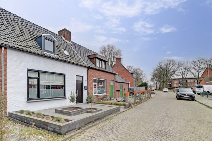Nieuwstraat 6 in Putte foto