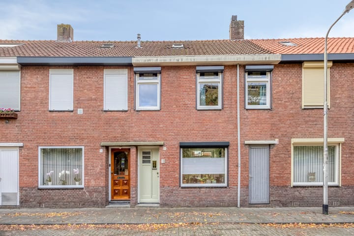 Nieuwstraat 86 in Tilburg foto